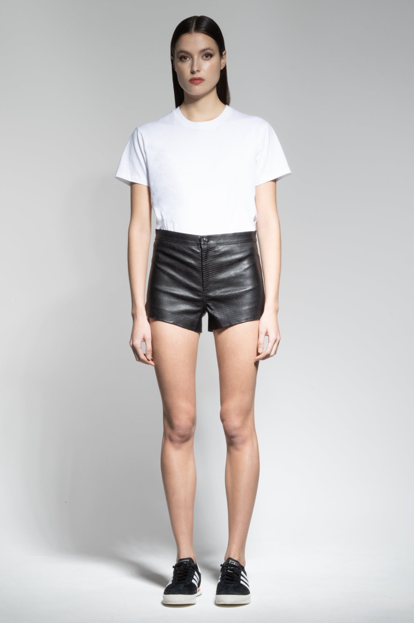 KELLY LEATHER HOT PANTS